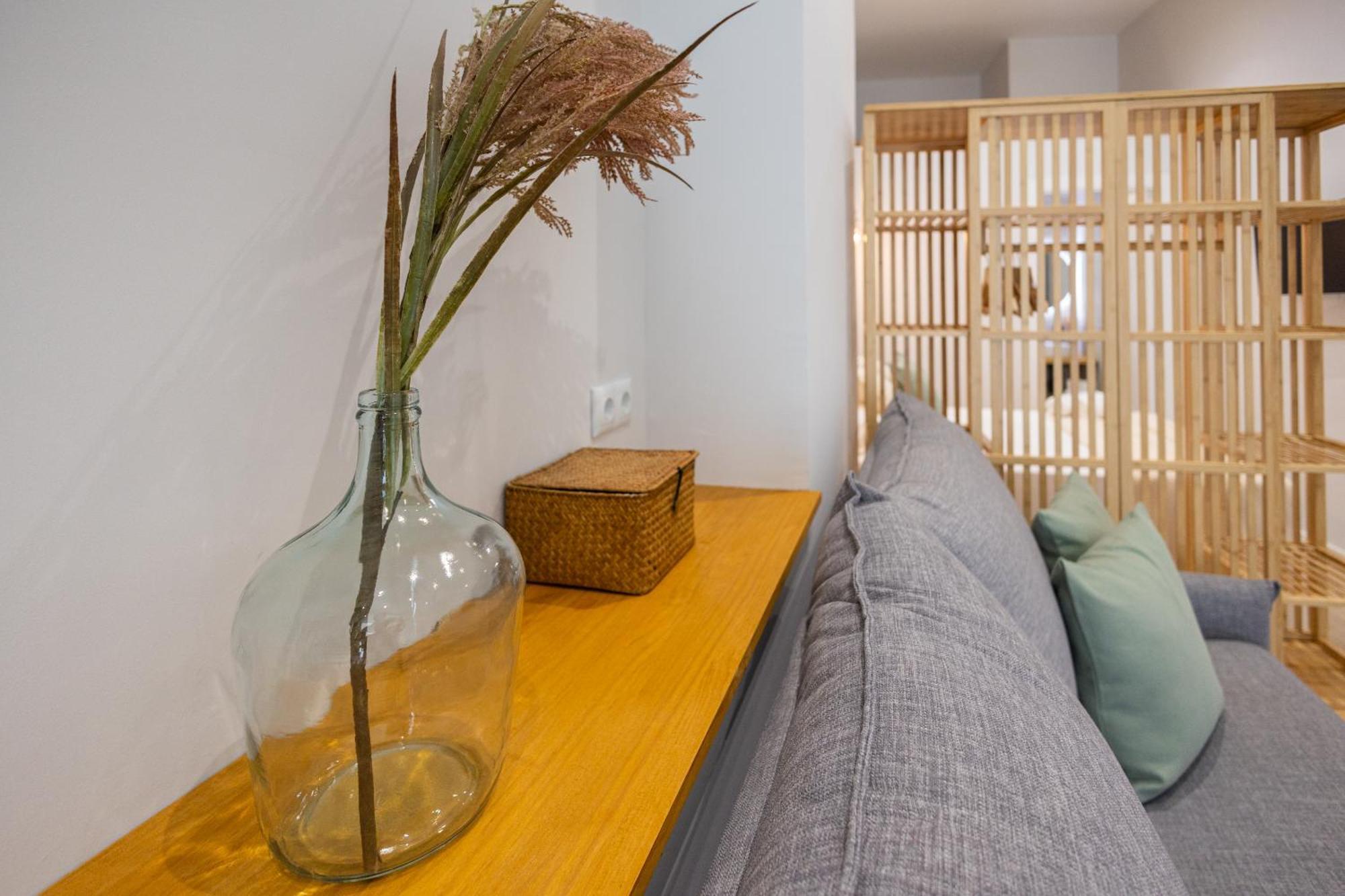 Florit Flats - The Trafalgar I * Valenza